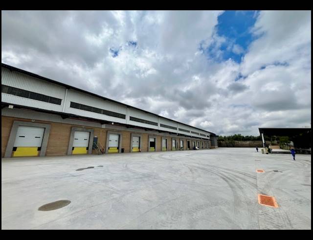 7,738M² WAREHOUSE TO LET IN SAMRAND BUSINESS PARK